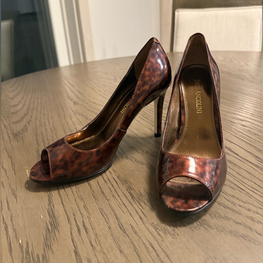 Enzo Angiolini Metallic Leopard Patterned Pumps